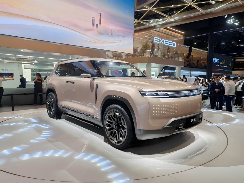 2025 Shanghai Auto Show: Starway Tianji Concept Car presentado, posicionado como un gran SUV de ocio de 6 plazas