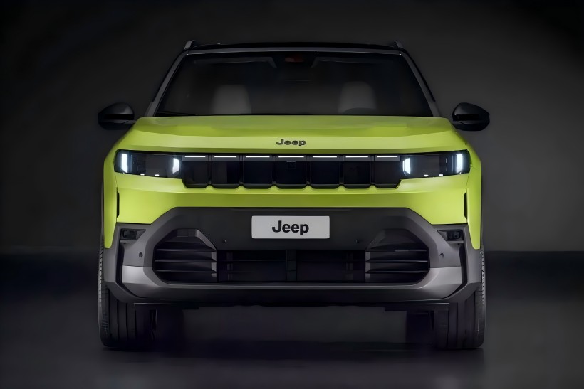 Se han filtrado imágenes oficiales especuladas del nuevo Jeep Compass, con un lanzamiento potencial dentro de este año. Se espera que el vehículo ofrezca opciones puras eléctricas, suaves híbridas y enchufables híbridos.