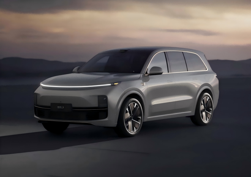Se han lanzado las imágenes oficiales de la edición de actualización inteligente Li L9. Está programado para llegar al mercado el 8 de mayo y estará equipado con un elegante trabajo de pintura gris y un paquete de oro.