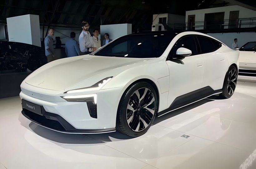 El Polestar 5, con una potencia máxima de 884 caballos, hará su debut oficial en el Salón Internacional del Automóvil de Múnich en septiembre.