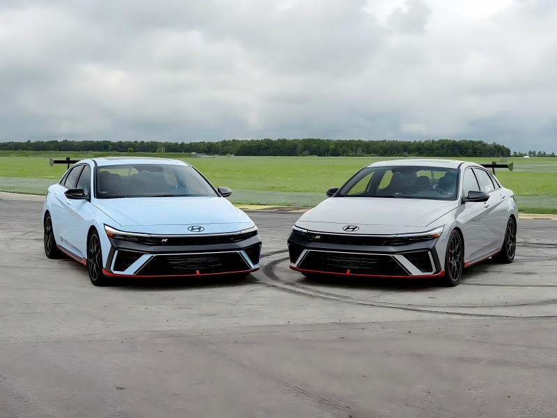 ¡Está disponible una transmisión manual de 6 velocidades! Haciendo que el TCR sea legal en carretera - Imágenes oficiales del Hyundai Elantra N TCR publicadas.